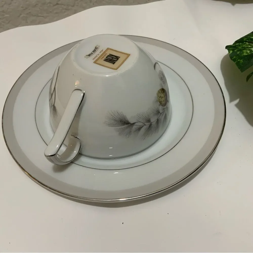 Vintage Kent China “Silver Pine“ Tea Cup & Sauer replacement B2